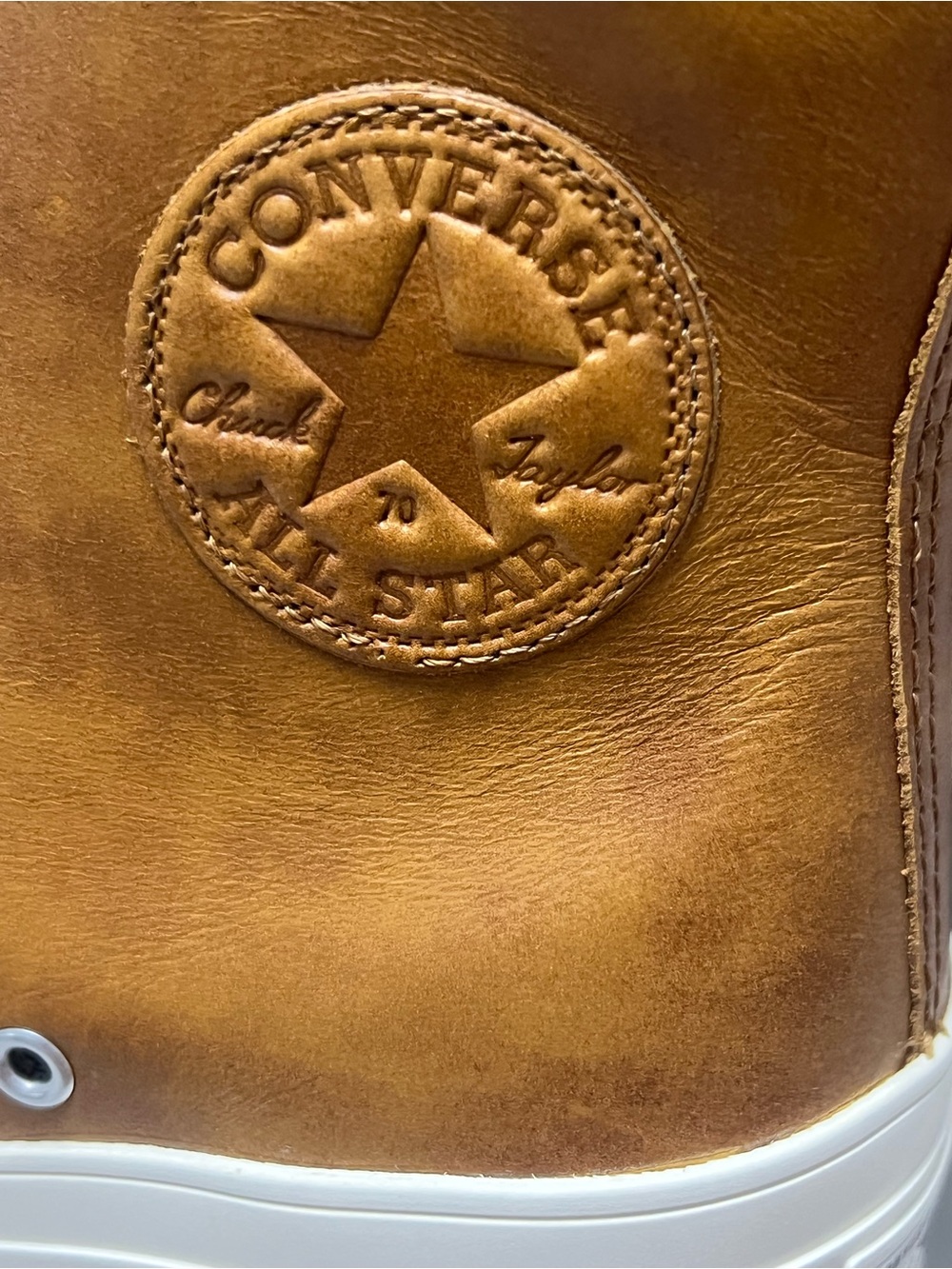 Converse

Chuck 70 De Luxe Heel - Picture 9 of 16
